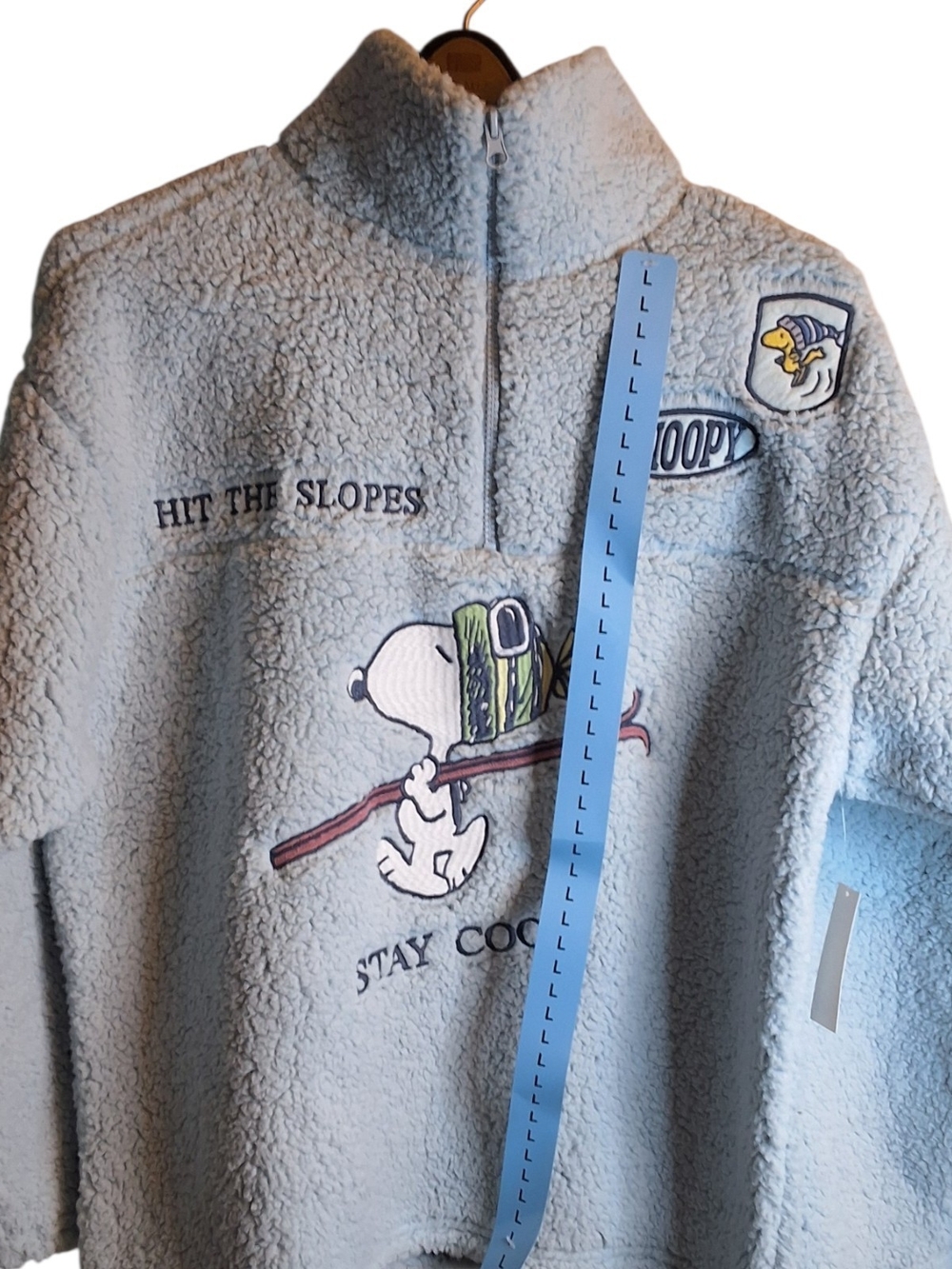 Womens Large Light Blue Sherpa Pullover Hoodie with Snoopy Ski Graphic- New